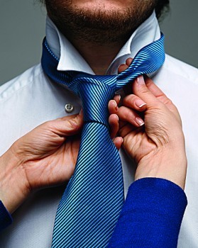 Завязывание галстуков